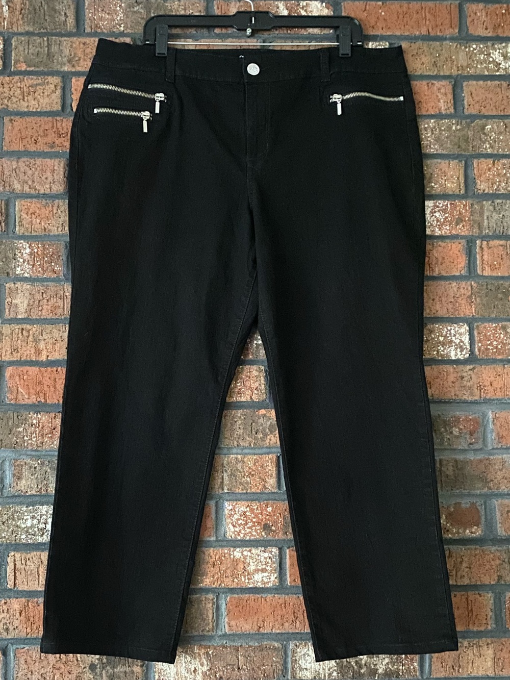 STYLE & CO. SLIM LEG , BLACK JEAN , with a SLIGHT STRETCH - Picture 8 of 11